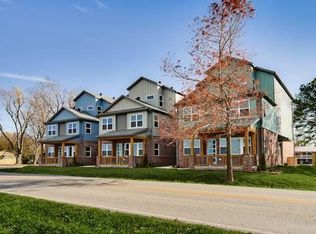 1735 W Deane St, Fayetteville, AR 72703