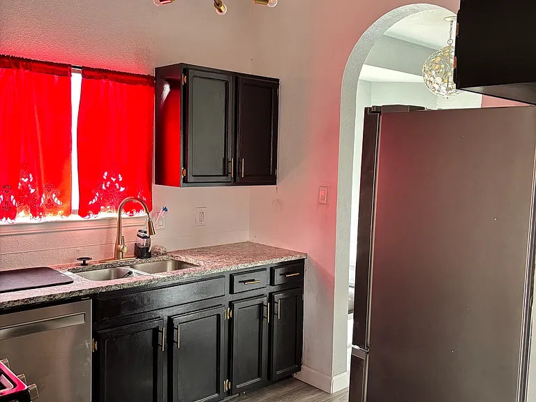 11608 Norman Montion Dr — Photo 25