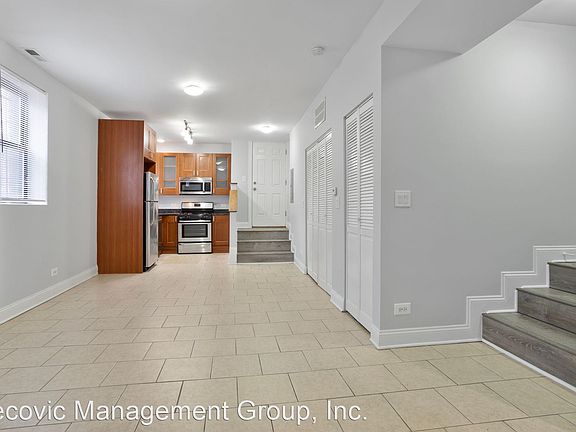 3rd image of 7526-7530 N Seeley Ave #17573182