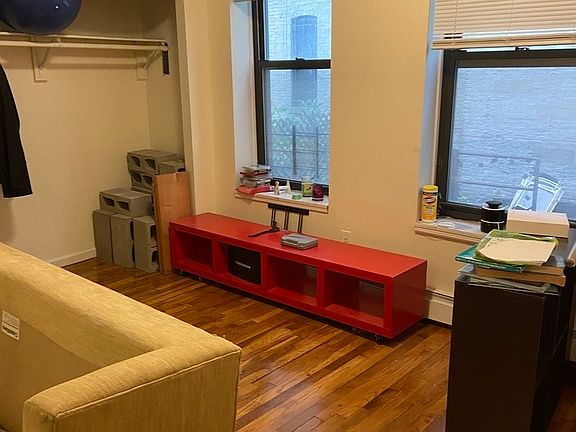 4th image of 633 Grand Ave APT 2