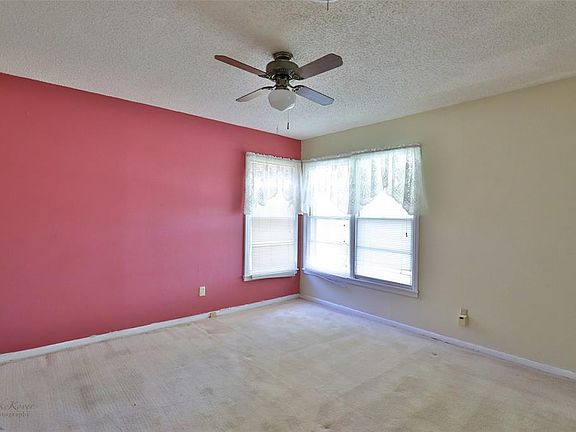 4th image of 901 Westmoreland St