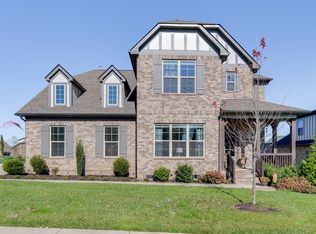 2650 Dunstan Place Dr, Thompsons Station, TN 37179