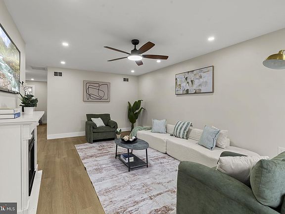 5th image of 84 Parkway Dr Unit B