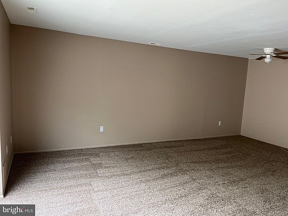 5th image of 206 Yorktown Blvd