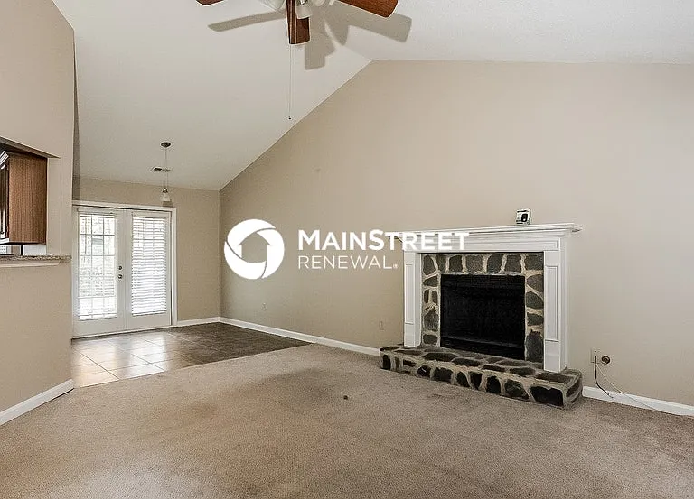 525 Devcon Ln — Photo 2