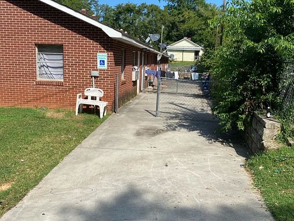 4th image of 106 Oakhill St