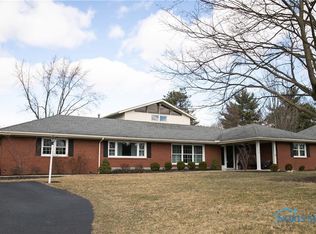 136 Orchard Ln, Findlay, OH 45840