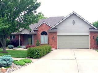 3732 SW Summerfield Dr, Topeka, KS 66610