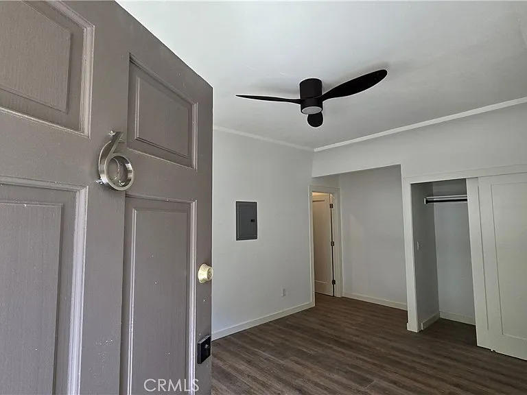 973 N Park Cir #6 — Photo 2
