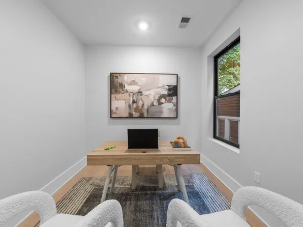 124 Glenwood Avenue image 19 of 35