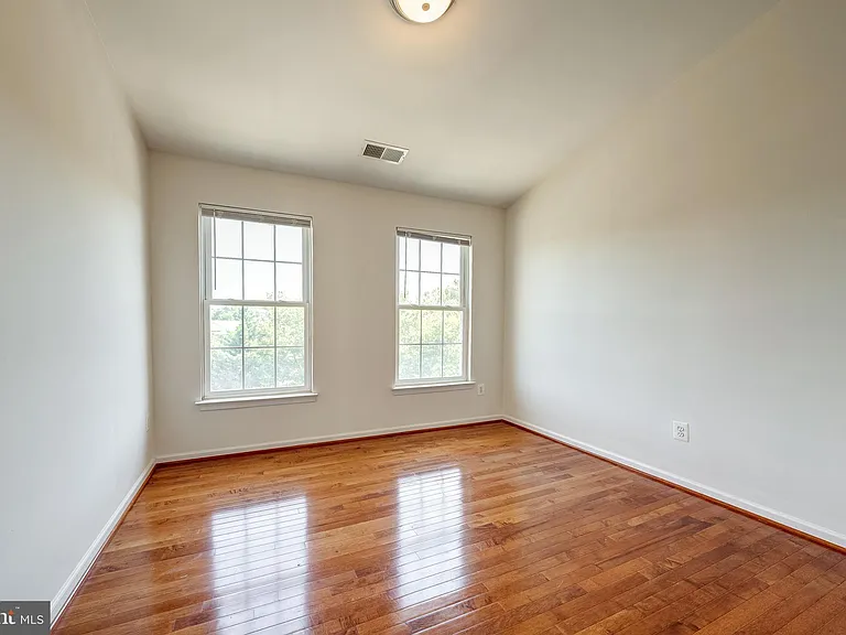 25332 Whippoorwill Ter — Photo 41