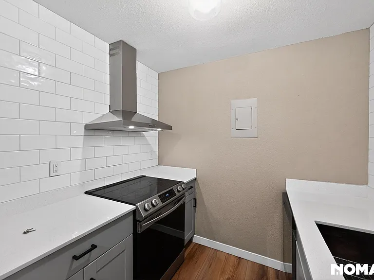 1250 Golden Cir #212 — Photo 9
