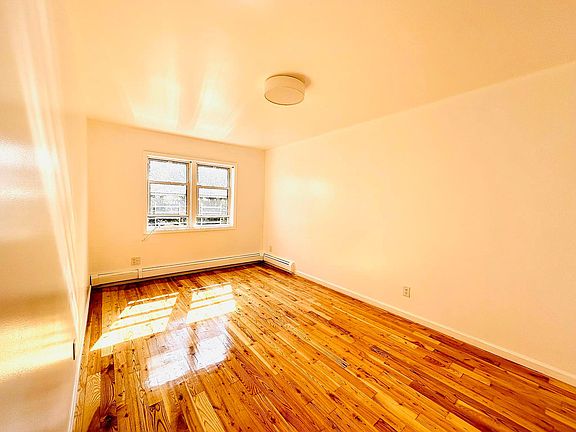 5th image of 648 E 93rd St #2A