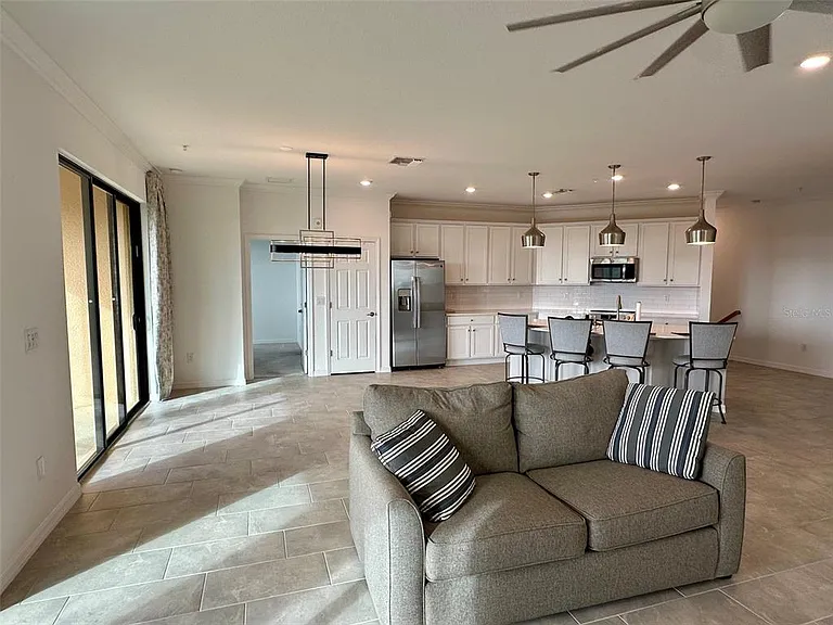 10027 Crooked Creek Dr #201 — Photo 8