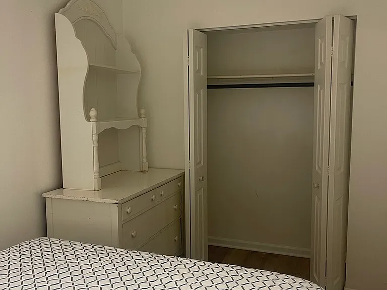 2329 W Huron St #1B — Photo 18