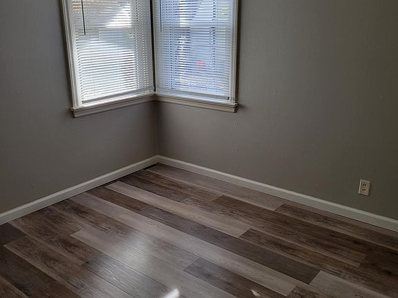5th image of 19 McNulty Dr