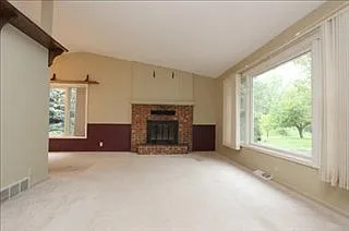 173 Summit Ave NE photo 1