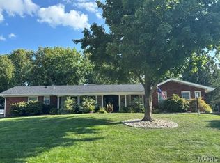 11958 Rocky Dr, Saint Louis, MO 63141