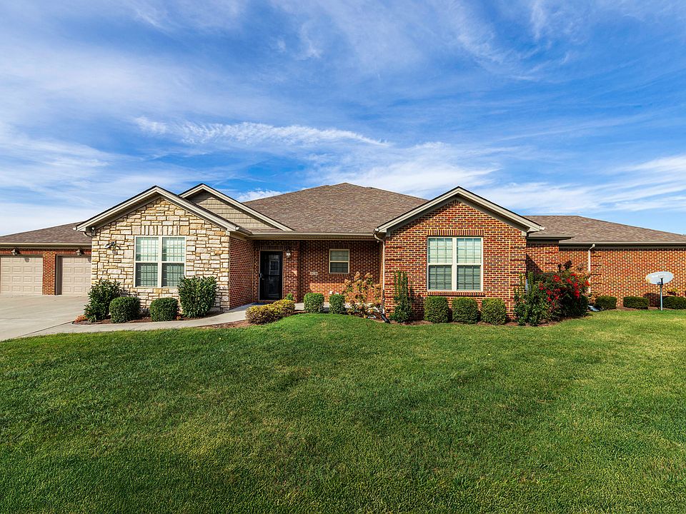 1st image of 162 Rumsey Cir Unit B