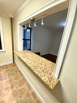 Rented by LRGNY Group, Inc. | media 21