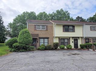 2713 Reynolds Park Rd, Winston Salem, NC 27107