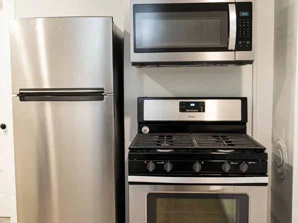 2402 Rucker Ave APT A, Everett, WA 98201