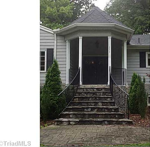 2nd image of 111 Wedgedale Ave