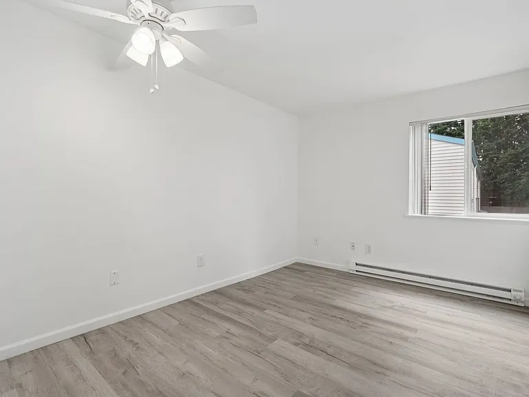 Images Columbia Apartments — Photo 86