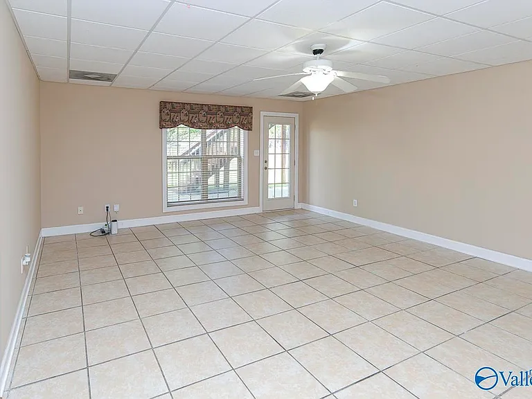 4409 Hampton Ridge Dr SE — Photo 29