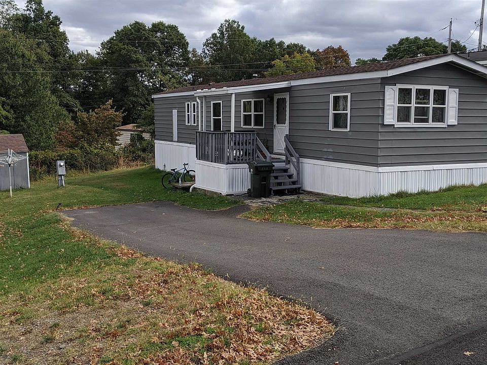 1st image of 415 Sand Gate Dr