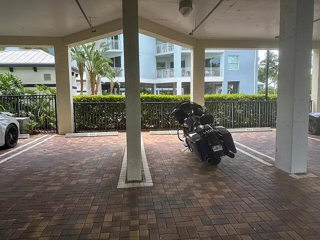 275 NW Flagler Ave #205 — Photo 9