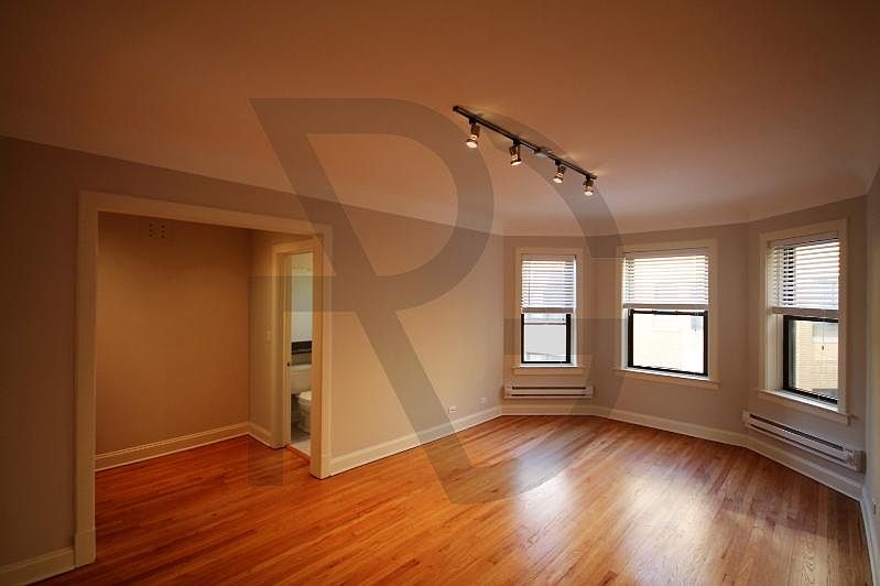 1st image of 2319 N Rockwell St APT 2A