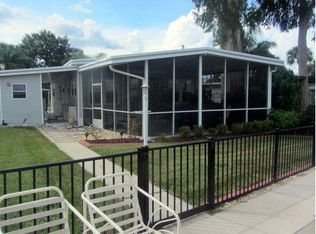 1315 Basin St, Tavares, FL 32778