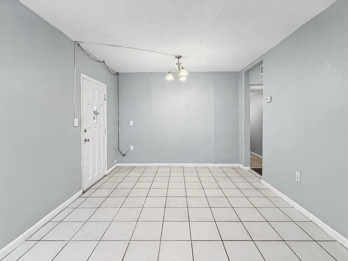 Move-In Ready Home in Tampa's Sulphur Springs Neighborhood - 3bed | 2bath — Photo 3