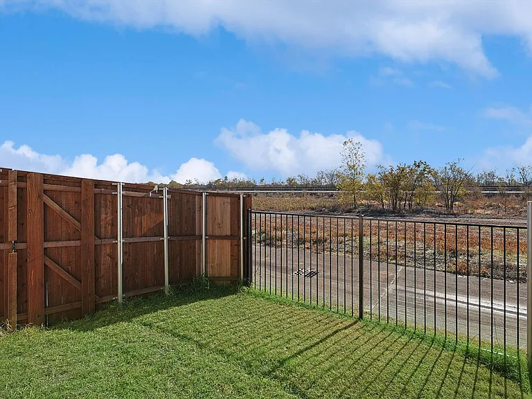 1276 Western Yarrow Ave — Photo 24