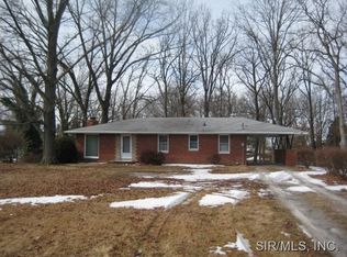 7567 Lake Heights Dr, Moro, IL 62067