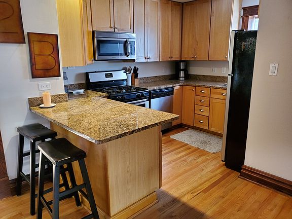 5th image of 431 S Euclid Ave #2B