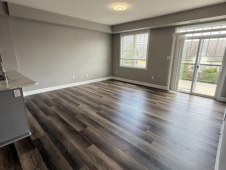 263 Georgian Dr #301 — Photo 13