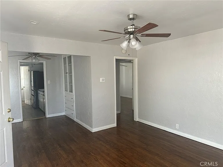 35214 Avenue C — Photo 8