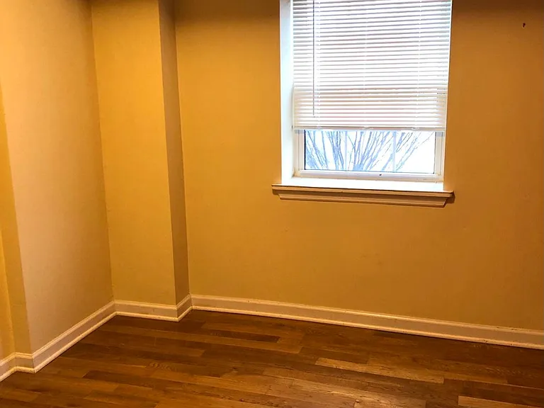 1104 Buttonwood St #B — Photo 9