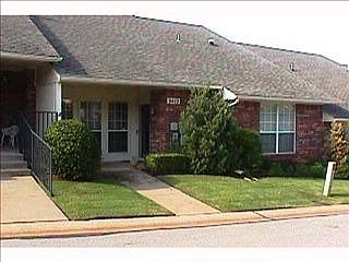 1st image of 2412 Glenrock