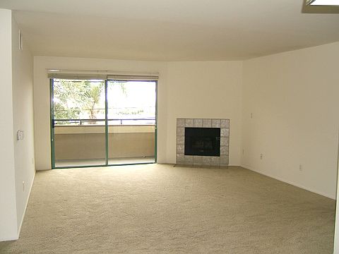 3rd image of 1444 S Saltair Ave APT 207