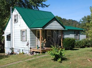 20 Bush Ln, Tidioute, PA 16351