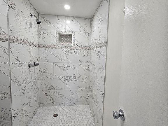 2nd image of 10090 NW 80th Ct APT 1216