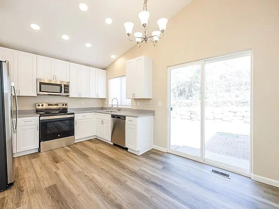 2nd image of 6925 Blazing Trail Dr