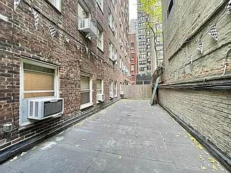 Rented by Manhattan Realty Group