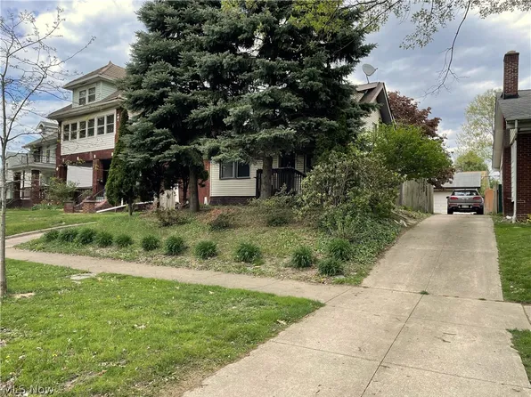 3265 W 130th St, Cleveland, OH 44111