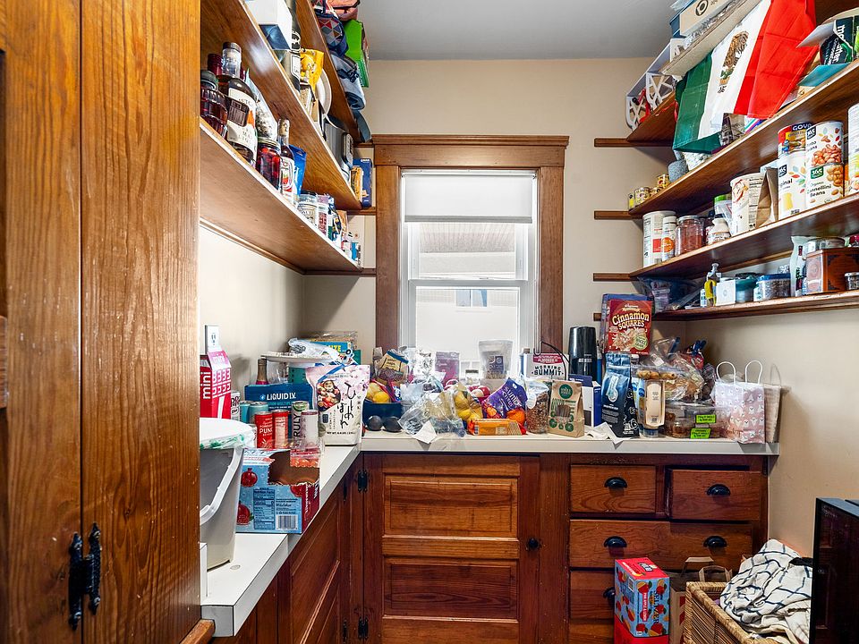 Spacious pantry