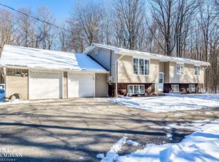 540 Nolan Rd, Wales, MI 48027