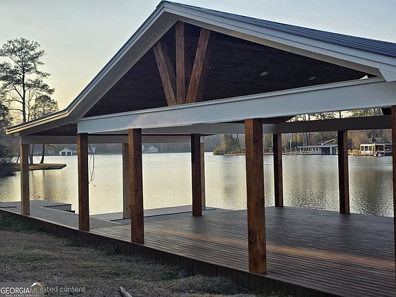 3rd image of 420 Rawley Rd